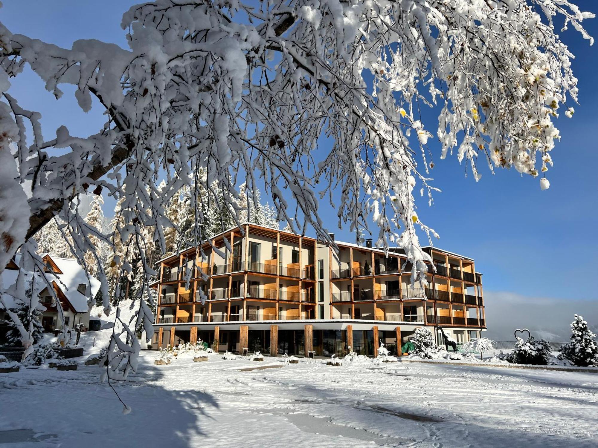 Hotel Lech Da Sompunt Badia  Bagian luar foto